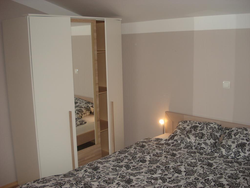 Apartments Niko ヴィル エクステリア 写真